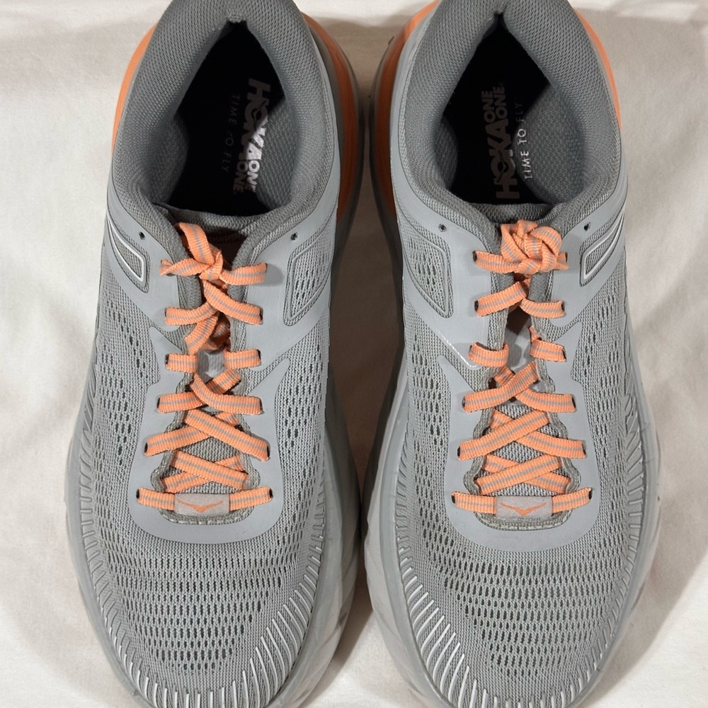 Hoka One One Bondi 7 Women's Gray and Peach Athletic Shoes